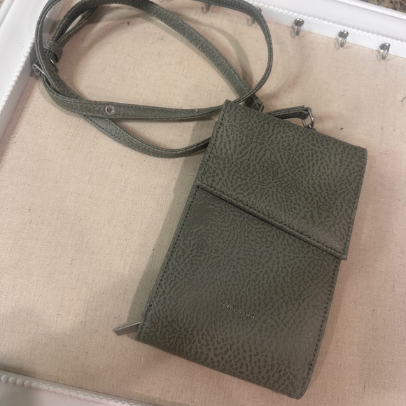 Matt & Nat Handbags - Matt & Nat Crossbody Wallet